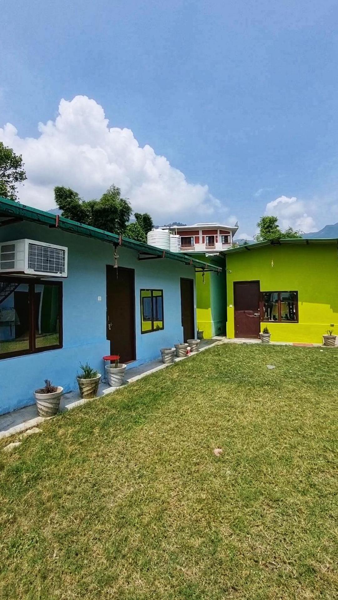 Landlopers Hostel Rishikesh Ngoại thất bức ảnh