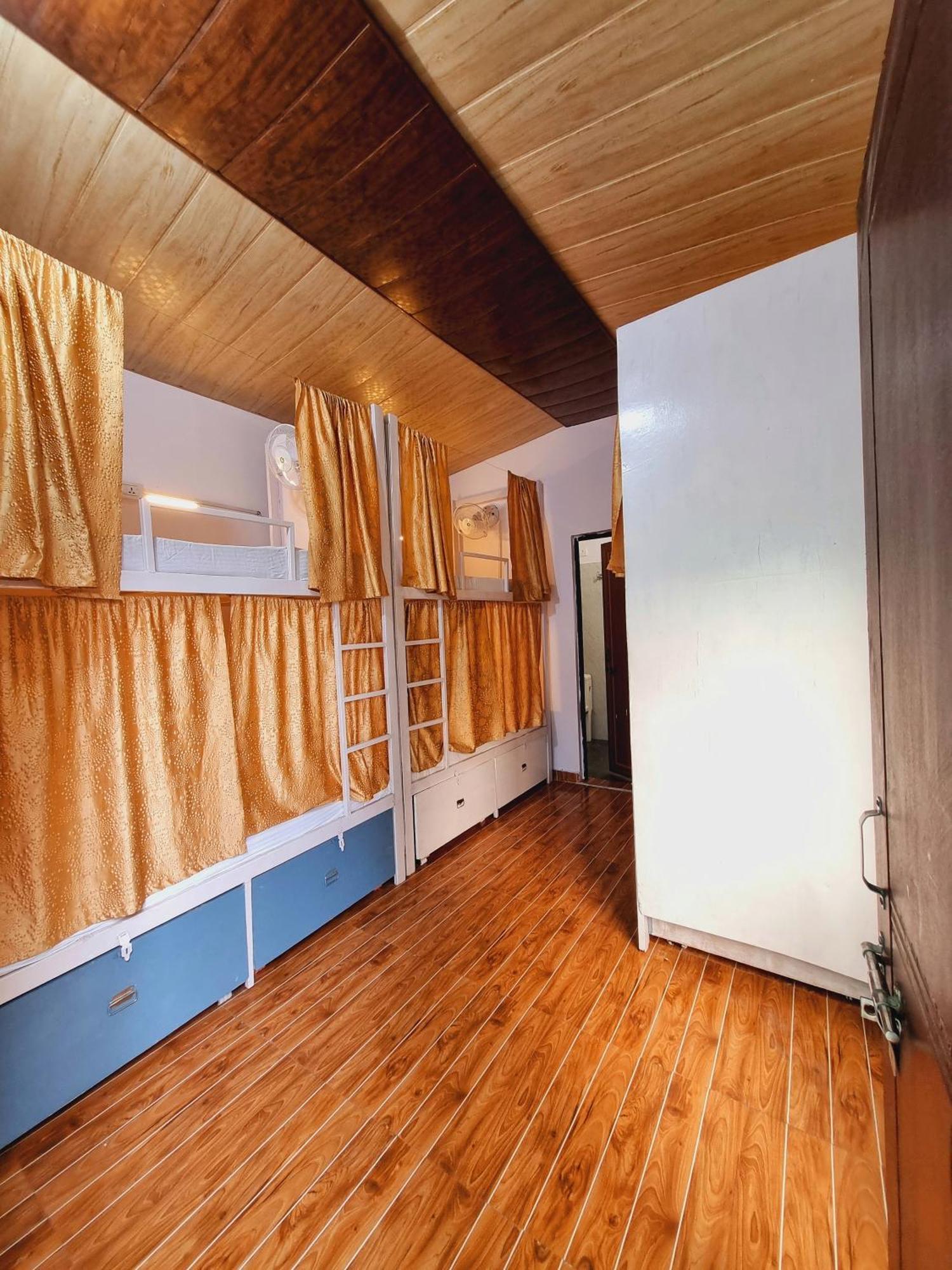 Landlopers Hostel Rishikesh Ngoại thất bức ảnh