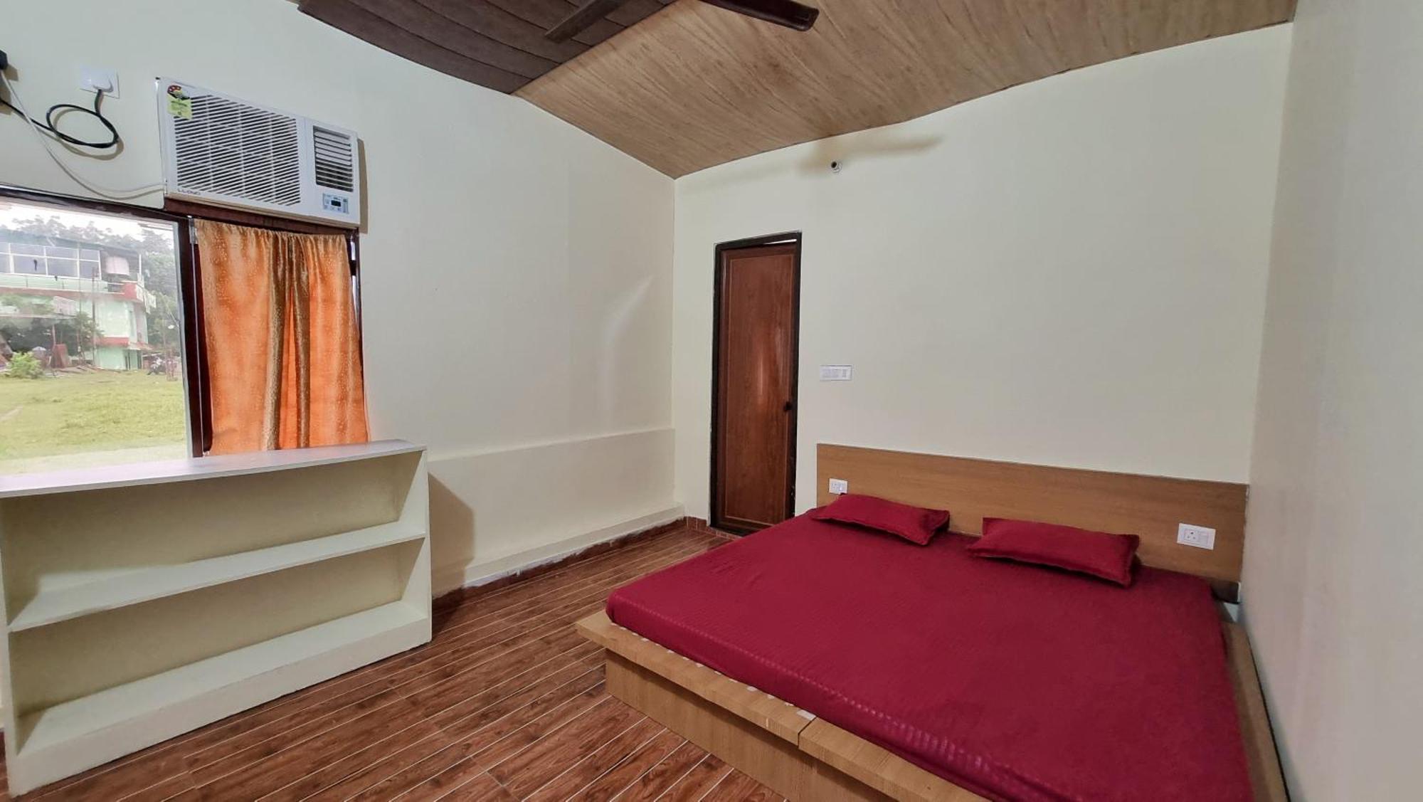 Landlopers Hostel Rishikesh Ngoại thất bức ảnh
