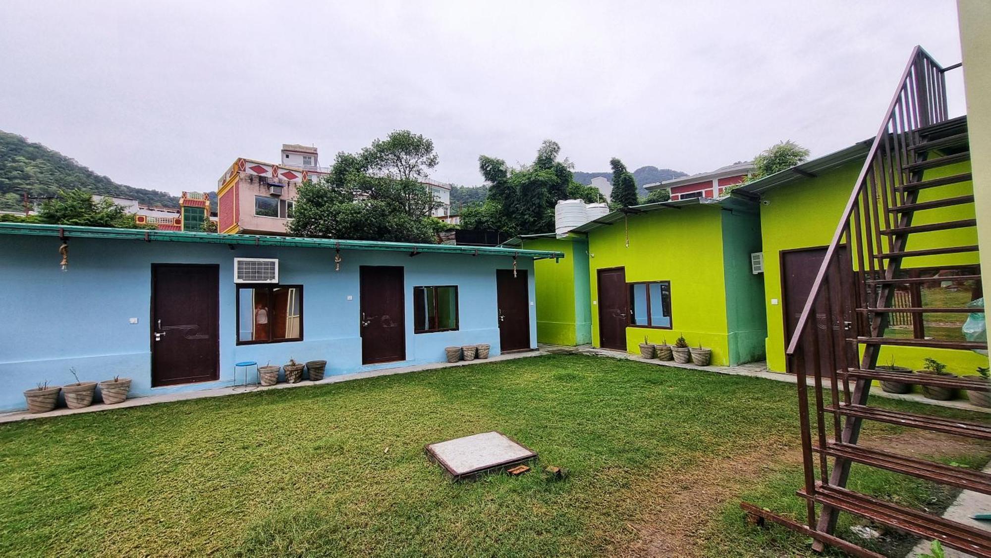 Landlopers Hostel Rishikesh Ngoại thất bức ảnh