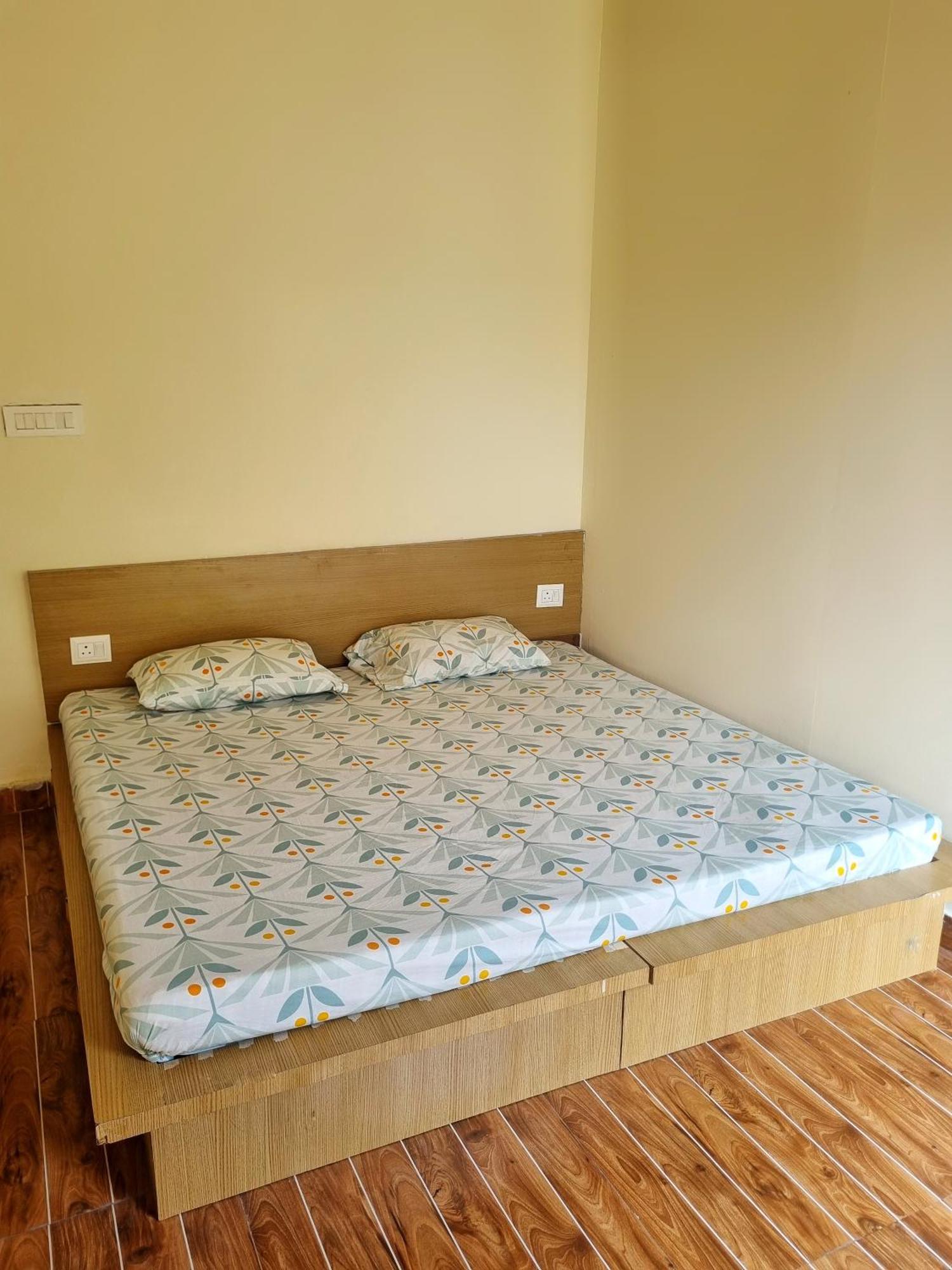 Landlopers Hostel Rishikesh Ngoại thất bức ảnh