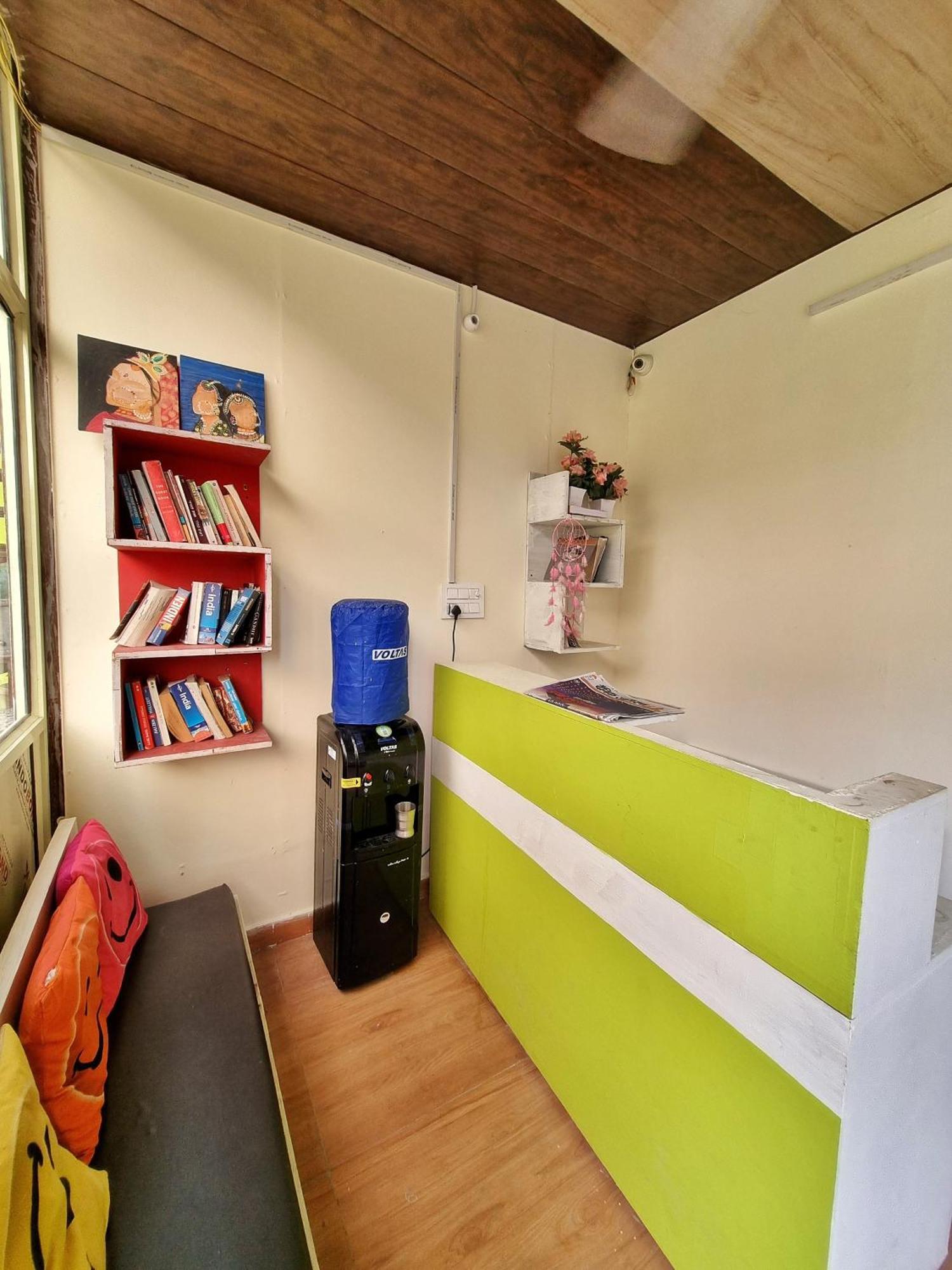 Landlopers Hostel Rishikesh Ngoại thất bức ảnh